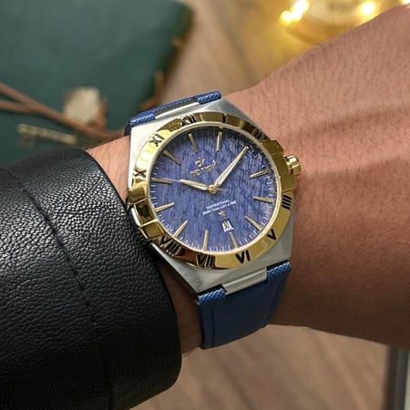 ساعة رجاليه جلد ديفوشي ملفته بلون كحلي