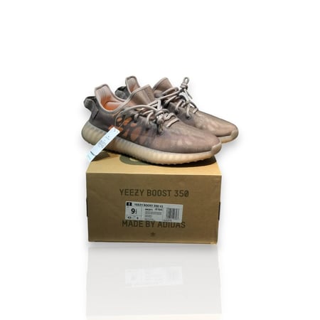 Yeezy Boost 350 V2