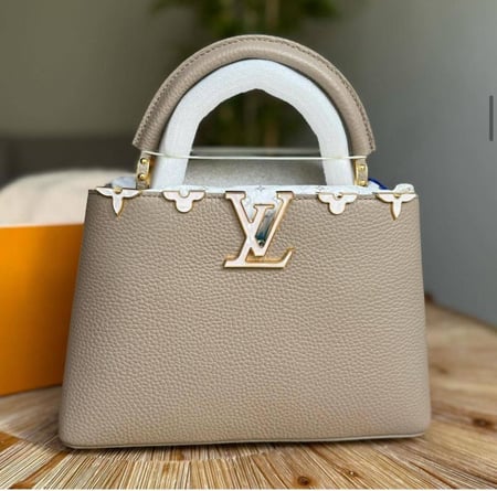 شنطة لوي فيتون كابسين BB مقاس 21cm