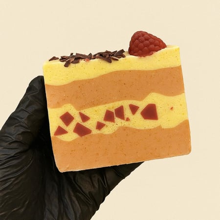 صابون الكوجيك والألفا اربوتين