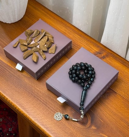 بكج إهداء  ( سبحة + بخور )