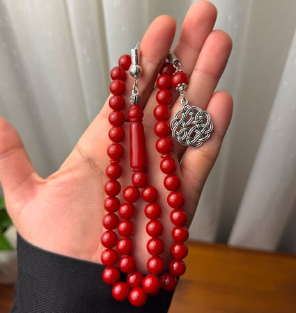 بكج إهداء  ( سبحة + بخور )