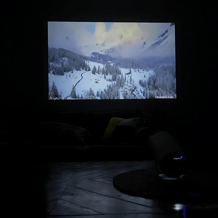 بروجكتر منزلي