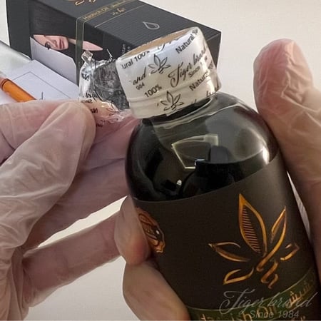 زيت الحشيش الخام عالي الجودة لمعالجة الشعر الشاملة