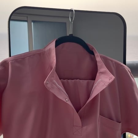 “ألوان” Sprout Scrub set