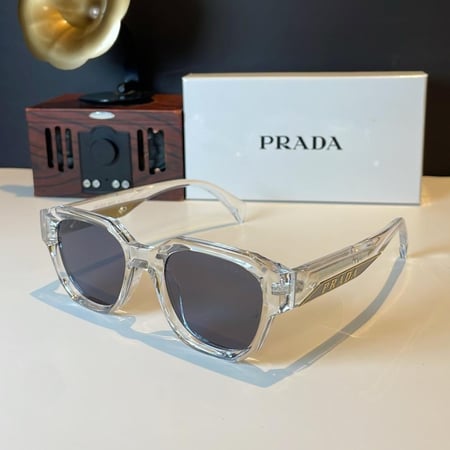 نظارة برادا شفاف ترند