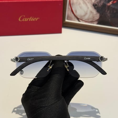 كارتير D خشبي سماوي مدرج