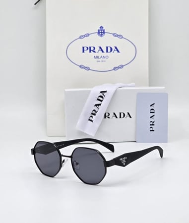 نظارة-PRADA