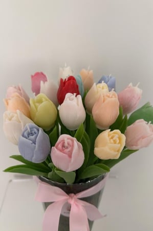 ورد بالشمع المعطر