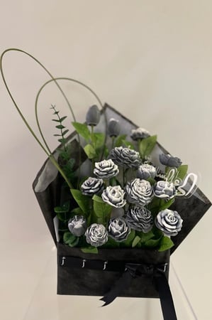 باقه ورد بالشمع المعطر