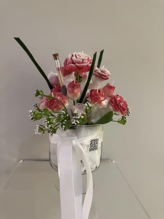 باقه شتويه ورد بالشمع مع باركود باغنيتك المفضله