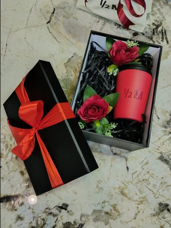 كوب هاف مليون بلون الأحمر