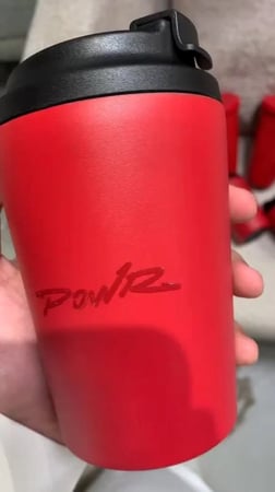 كوب هاف مليون بلون الأحمر