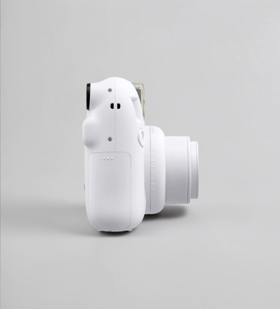 كاميرا Fujifilm Instax Mini 12 باللون الابيض