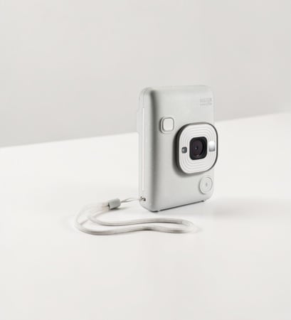 كاميرا Fujifilm Instax Mini LiPlay (Misty White)
