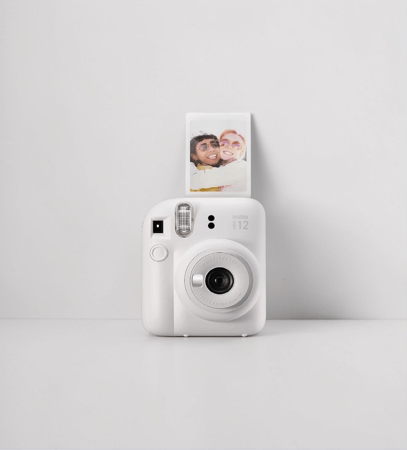 كاميرا Fujifilm Instax Mini 12 باللون الابيض