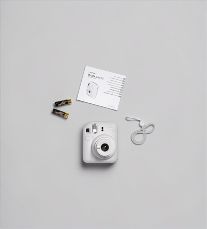 كاميرا Fujifilm Instax Mini 12 باللون الابيض
