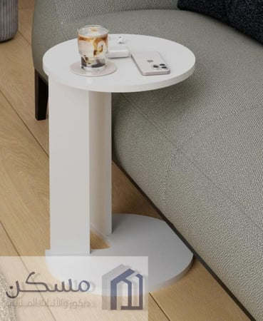 طاولة خدمة بشكل عصري مصنوعة من الخشب