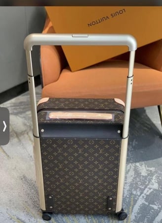 شنطة سفر لويس فيتون