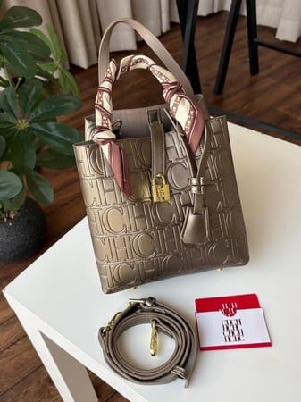 تشكيلة شنط SH النسائية الفاخرة – اختاري ستايلك