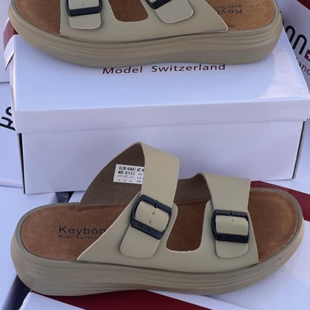 صندل رجالي طبي – راحة وثبات طوال اليوم