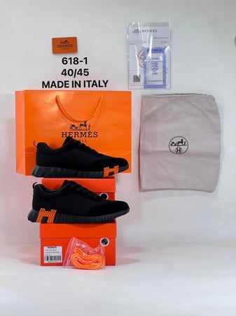 حذاء رجالي من ماركة هيرمز Hermes