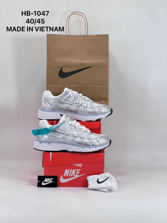 حذاء رجالي من ماركة نايك NIKE