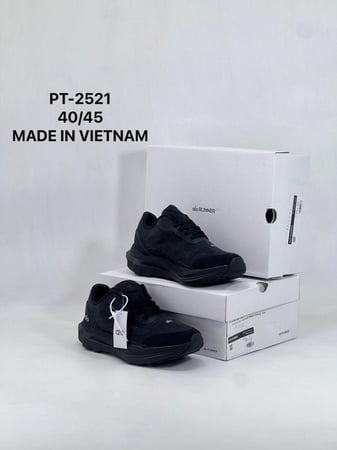 حذاء رجالي رياضي من ماركة الو (Alo) موديل " ALO Runner "