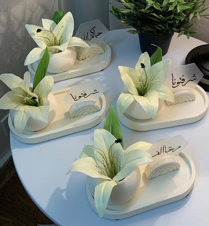 أطقم ضيافة  بيج مع اكريلك