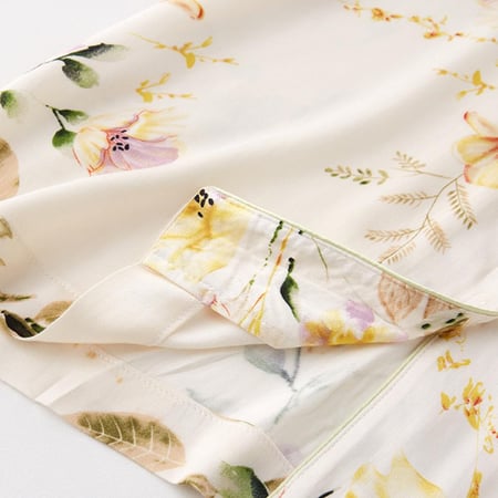 بيجاما الزهور المنعشة بأكمام قصيرة من قماش الفيسكوز البارد-A15