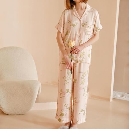 بيجاما بطبعات الورد الأنيق من قماش الفيسكوز البارد-A16