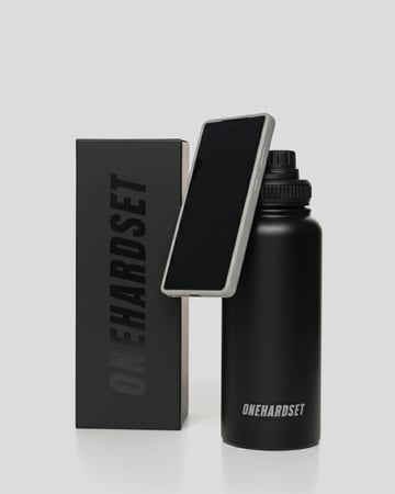 قارورة موية بحامل مغناطيسي