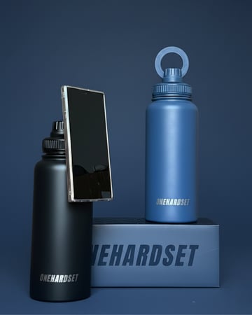 قارورة موية بحامل مغناطيسي