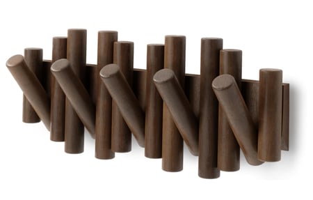 علاقة ملابس خشب من متجر فى المنزل - At Your Home