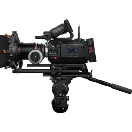 Blackmagic URSA Cine 12K + EVF