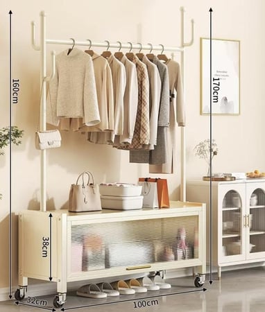 منظم ملابس بعجلات