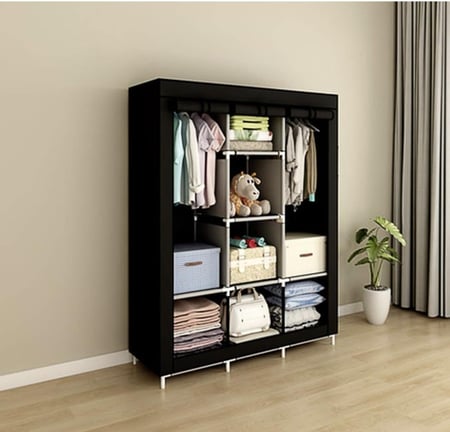 خزانة ملابس