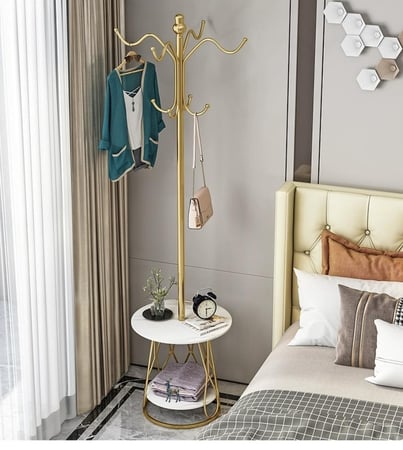 علاقة ملابس