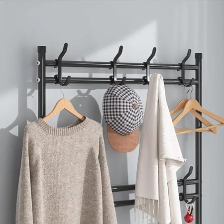 علاقة ملابس