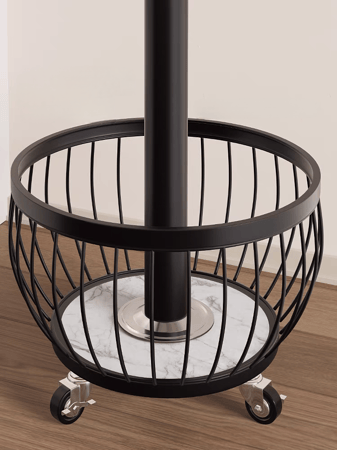 علاقة ملابس اسود