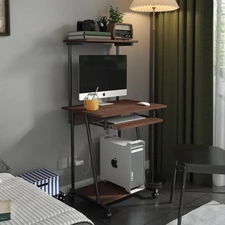 مكتب دراسي صغير