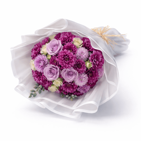 باقة ورد بنفسجية فاخرة بتنسيق أنيق وتغليف أبيض شفاف