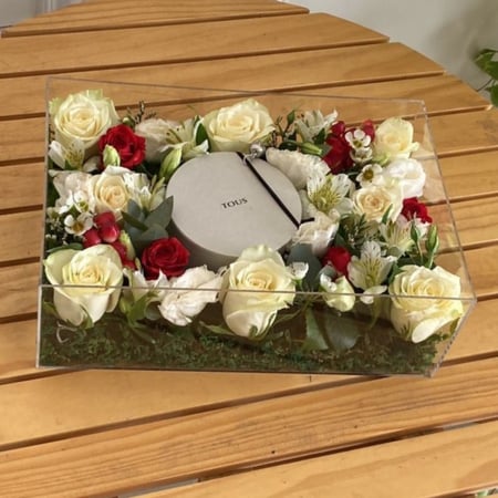 تنسيق هدية لماركة توس