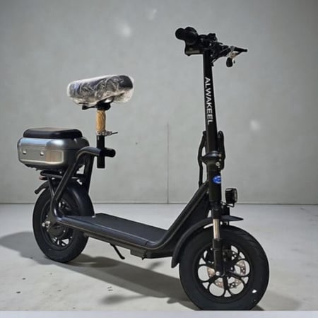 سكوتر كهربائي كرسي مع سله مغلقه 48 فولت