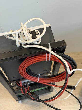 محطة الطاقة الشمسية المتكاملة - إصدار الليثيوم المطور Wh1280