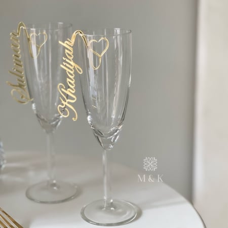 اسامي اكريلك شكل قلب