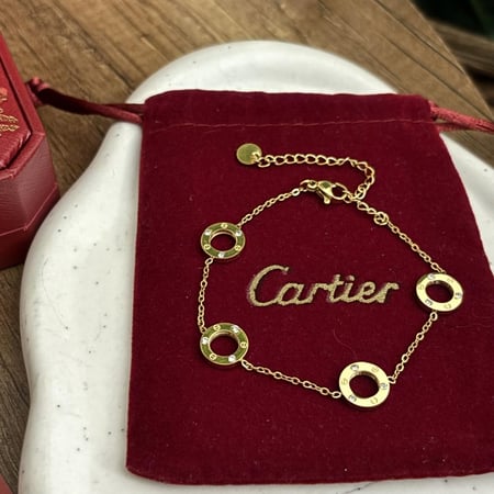 اسوارة كارتيير بفصوص