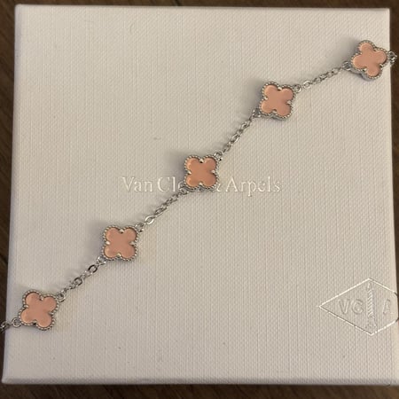 سوار فان كليف وردي غامق ميني انيق