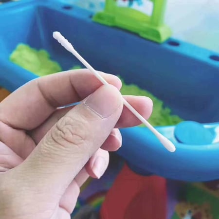 عيدان قطن للأذن