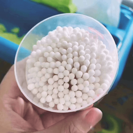 عيدان قطن للأذن